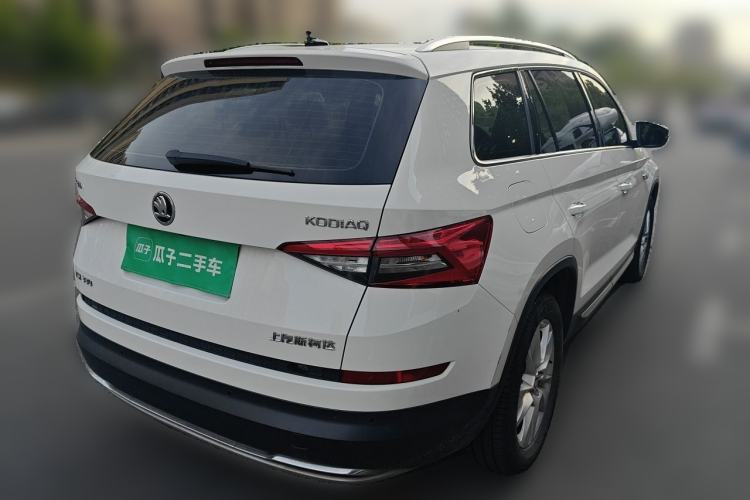 Used Skoda Kodiaq 2018 Facelifted TSI330 5-Seater Two-Wheel-Drive Luxury Enjoyment Edition Rear Right 45 Deg
