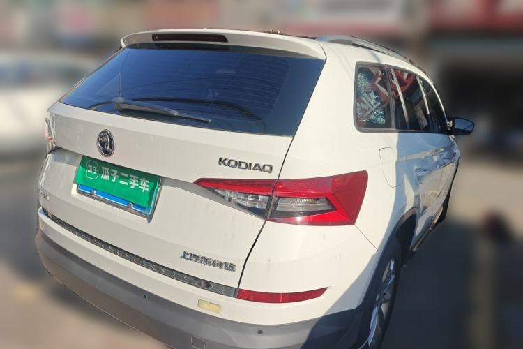 Used Skoda Kodiaq 2018 Facelifted TSI330 5-Seater Two-Wheel-Drive Comfort Edition Rear Right 45 Deg