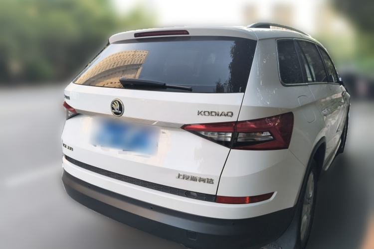 Used Skoda Kodiaq 2018 Facelifted TSI330 5-Seater Two-Wheel-Drive Comfort Edition Rear Right 45 Deg