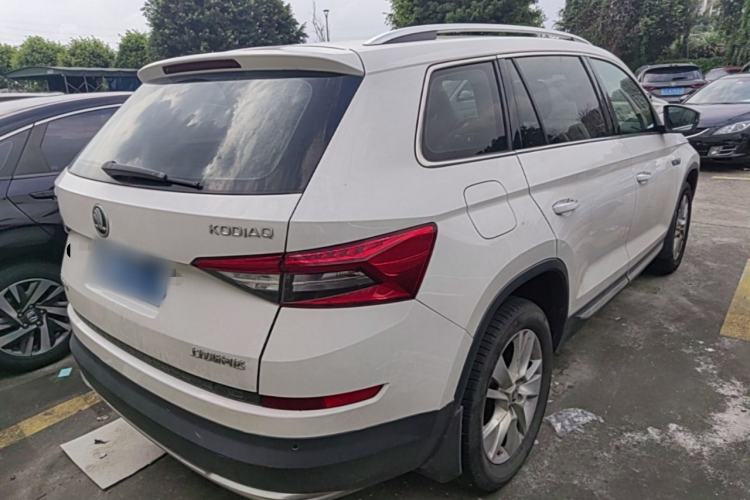 Used Skoda Kodiaq 2018 Facelifted TSI330 5-Seater Two-Wheel-Drive Luxury Enjoyment Edition Rear Right 45 Deg