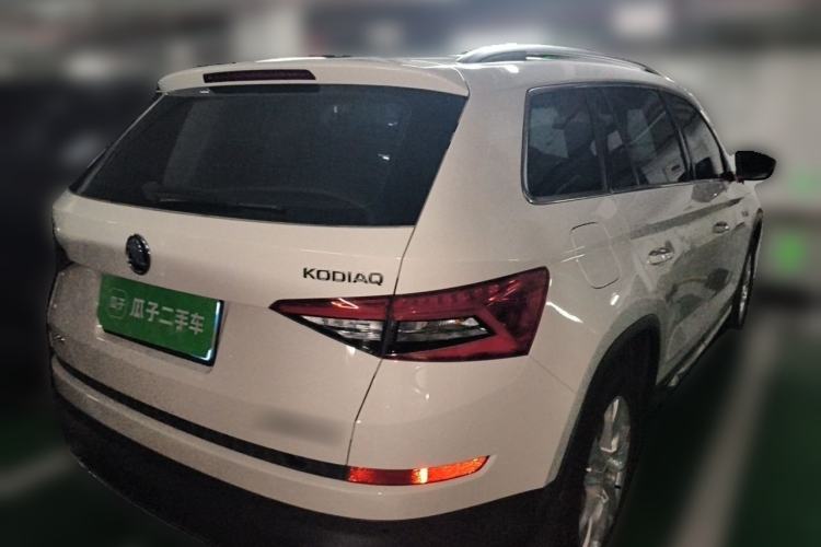 Used Skoda Kodiaq 2018 TSI330 7-Seater Two-Wheel-Drive Luxury Enjoyment Edition Rear Right 45 Deg