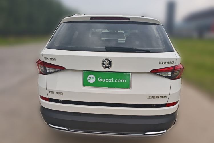 Used Skoda Kodiaq 2018 Facelifted TSI330 5-Seater Two-Wheel-Drive Luxury Enjoyment Edition Rear