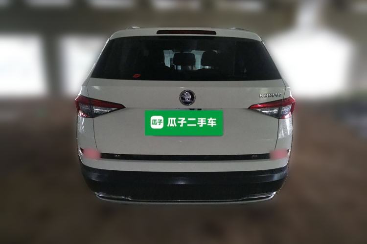 Used Skoda Kodiaq 2018 Facelifted TSI330 5-Seater Two-Wheel-Drive Luxury Enjoyment Edition Rear