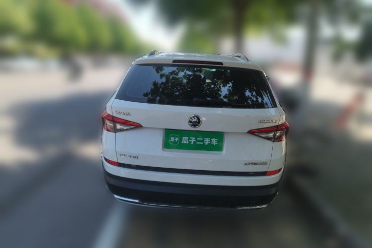 Used Skoda Kodiaq 2018 Facelifted TSI330 5-Seater Two-Wheel-Drive Luxury Enjoyment Edition Rear