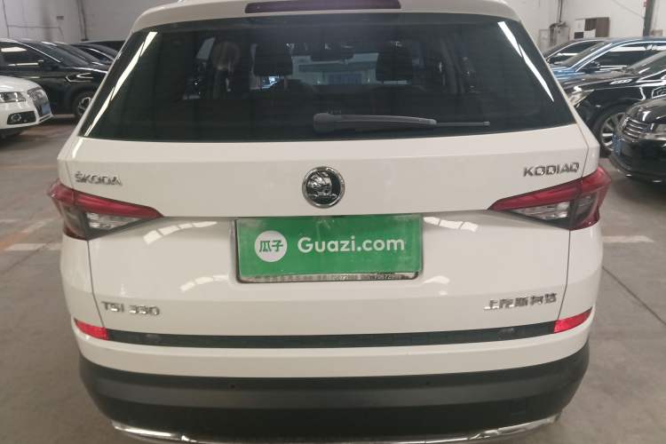 Used Skoda Kodiaq 2018 Facelifted TSI330 5-Seater Two-Wheel-Drive Luxury Enjoyment Edition Rear