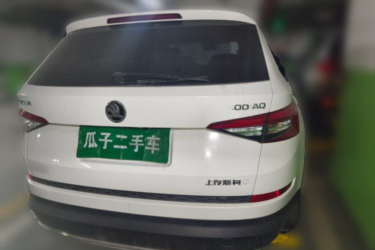 Used Skoda Kodiaq 2018 Facelifted TSI330 5-Seater Two-Wheel-Drive Luxury Enjoyment Edition Rear