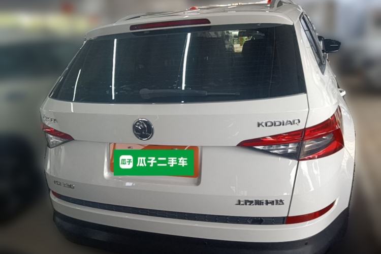 Used Skoda Kodiaq 2018 Facelifted TSI330 5-Seater Two-Wheel-Drive Comfort Edition Rear