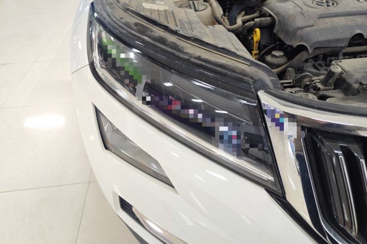 Used Skoda Kodiaq 2018 TSI380 7-Seater Four-Wheel-Drive Flagship Edition Right Front Headlight