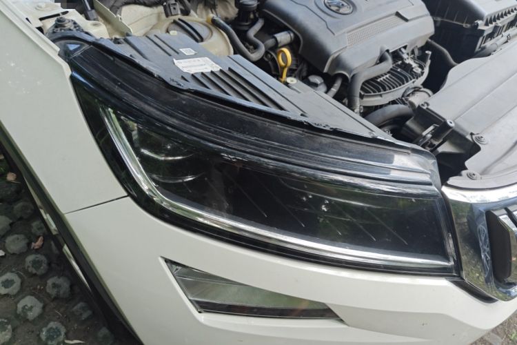Used Skoda Kodiaq 2018 TSI330 7-Seater Two-Wheel-Drive Luxury Enjoyment Edition Right Front Headlight