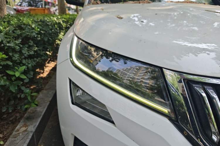 Used Skoda Kodiaq 2018 Restyled TSI330 7-Seater Two-Wheel Drive Luxury Enjoyment Edition Right Front Headlight
