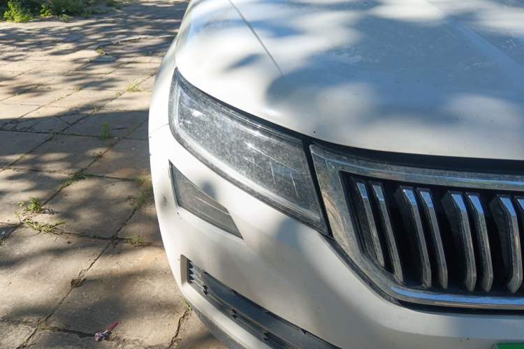 Used Skoda Kodiaq 2018 Facelifted TSI330 5-Seater Two-Wheel-Drive Luxury Enjoyment Edition Right Front Headlight