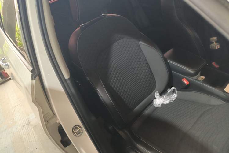 Used Skoda Kodiaq 2018 Facelifted TSI330 5-Seater Two-Wheel-Drive Comfort Edition Right Front Seat