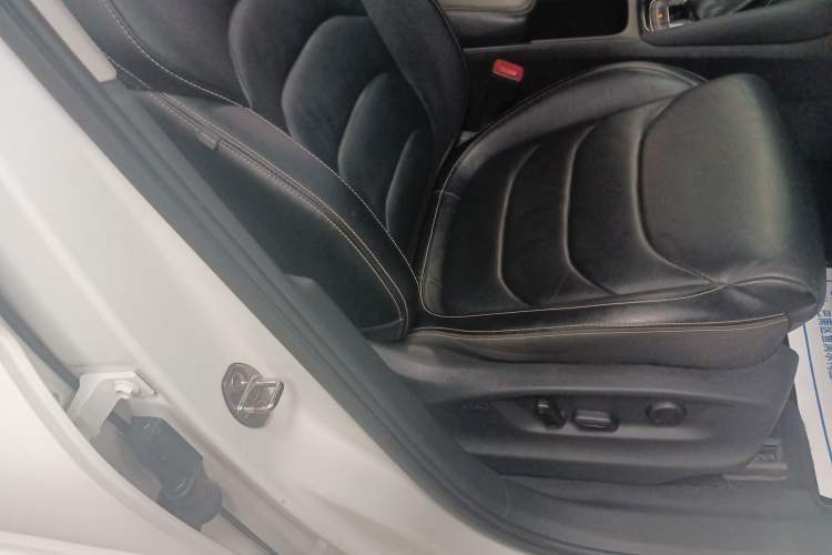 Used Skoda Kodiaq 2018 Facelifted TSI330 5-Seater Two-Wheel-Drive Luxury Enjoyment Edition Right Front Seat