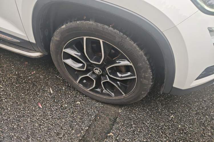 Used Skoda Kodiaq 2018 Restyled TSI330 7-Seater Two-Wheel Drive Luxury Enjoyment Edition Right Front Wheel Hub