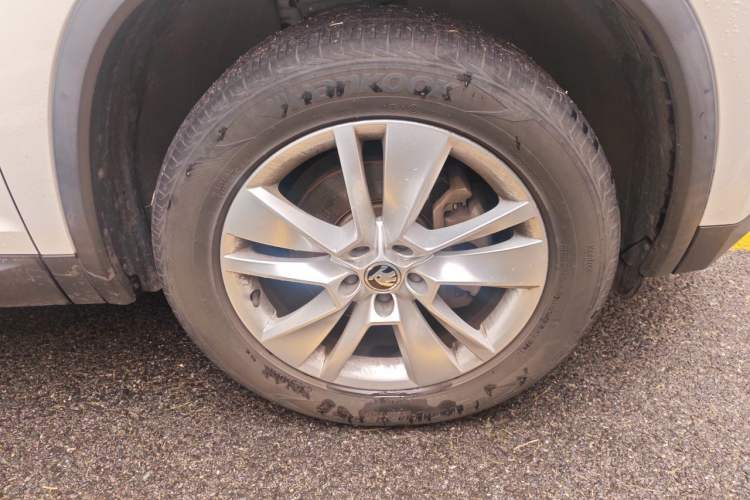 Used Skoda Kodiaq 2018 Facelifted TSI330 5-Seater Two-Wheel-Drive Luxury Enjoyment Edition Right Front Wheel Hub