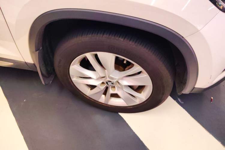 Used Skoda Kodiaq 2018 Facelifted TSI330 5-Seater Two-Wheel-Drive Luxury Enjoyment Edition Right Front Wheel Hub