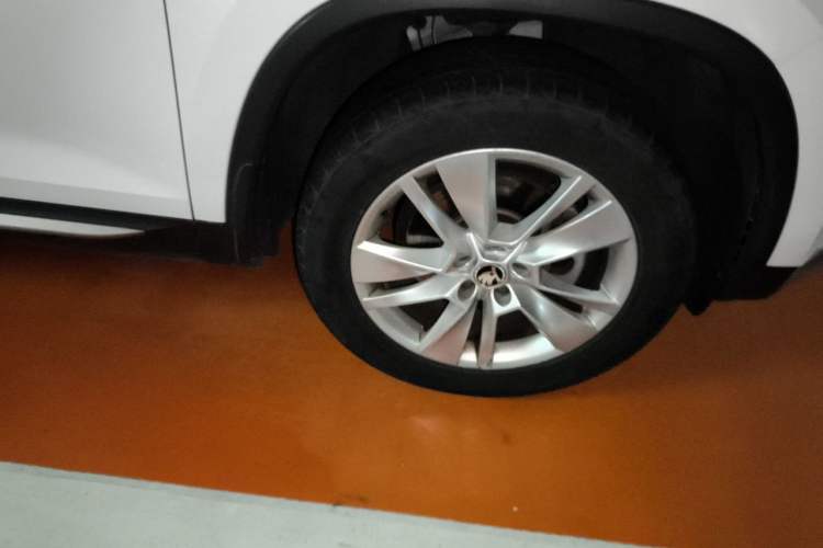 Used Skoda Kodiaq 2018 Restyled TSI330 7-Seater Two-Wheel Drive Luxury Enjoyment Edition Right Front Wheel Hub