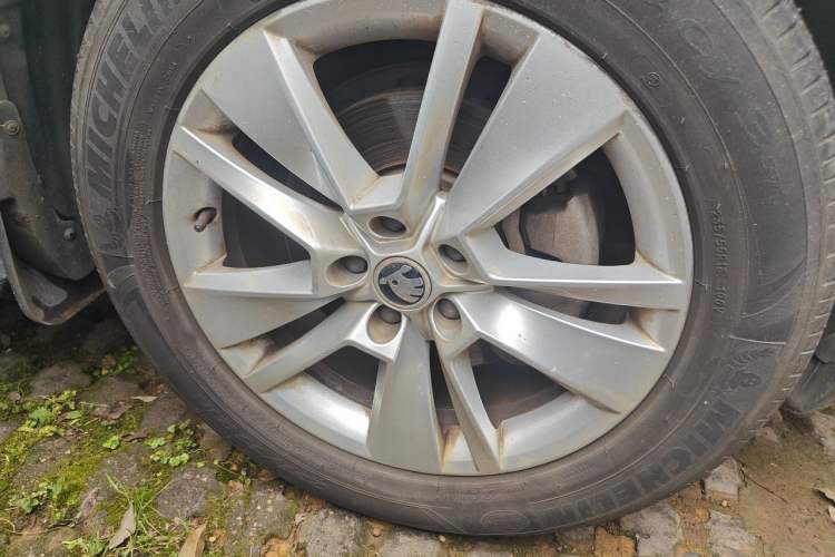 Used Skoda Kodiaq 2018 Restyled TSI330 7-Seater Two-Wheel Drive Luxury Enjoyment Edition Right Front Wheel Hub