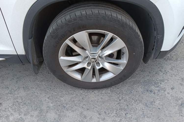 Used Skoda Kodiaq 2018 Facelifted TSI330 5-Seater Two-Wheel-Drive Comfort Edition Right Front Wheel Hub