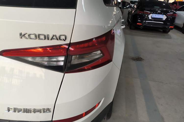 Used Skoda Kodiaq 2018 Facelifted TSI330 5-Seater Two-Wheel-Drive Comfort Edition Right Rear Taillight