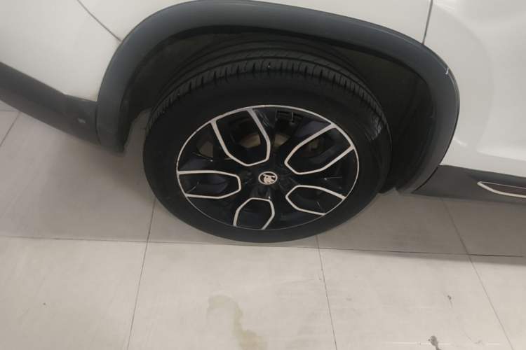 Used Skoda Kodiaq 2018 TSI380 7-Seater Four-Wheel-Drive Flagship Edition Right Rear Wheel Hub