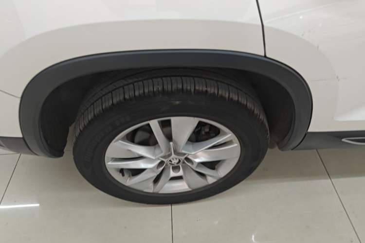 Used Skoda Kodiaq 2018 Facelifted TSI330 5-Seater Two-Wheel-Drive Luxury Enjoyment Edition Right Rear Wheel Hub