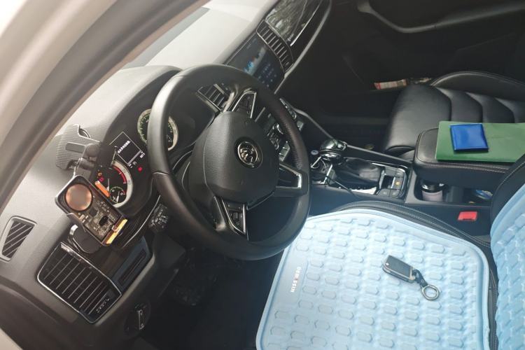 Used Skoda Kodiaq 2018 Restyled TSI330 7-Seater Two-Wheel Drive Luxury Enjoyment Edition Steering Wheel