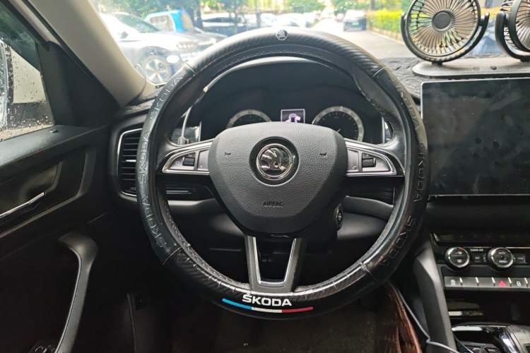 Used Skoda Kodiaq 2018 Restyled TSI330 7-Seater Two-Wheel Drive Luxury Enjoyment Edition Steering Wheel