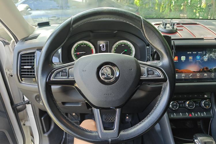 Used Skoda Kodiaq 2018 TSI330 7-Seater Two-Wheel-Drive Luxury Enjoyment Edition Steering Wheel
