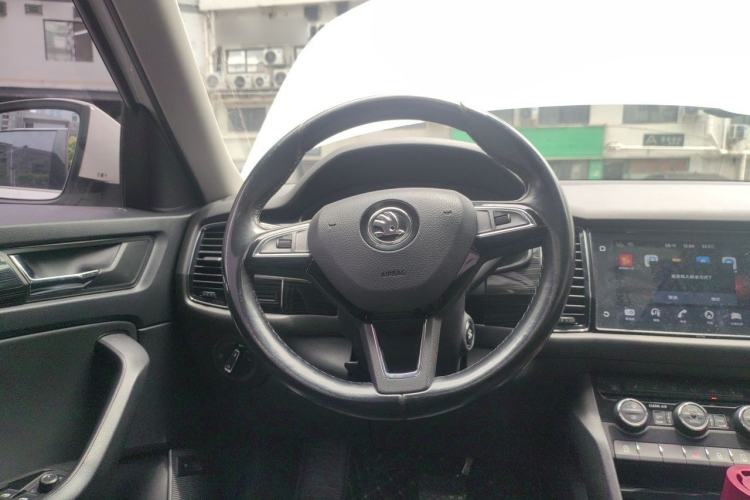 Used Skoda Kodiaq 2018 Facelifted TSI330 5-Seater Two-Wheel-Drive Luxury Enjoyment Edition Steering Wheel
