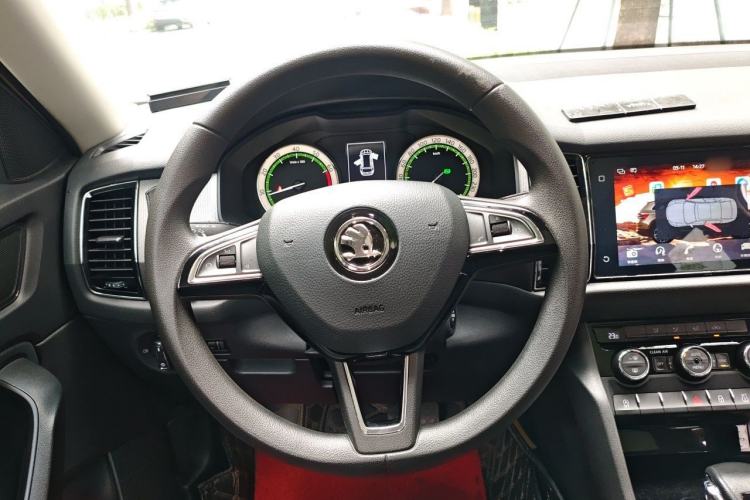Used Skoda Kodiaq 2018 Facelifted TSI330 5-Seater Two-Wheel-Drive Luxury Edition Steering Wheel