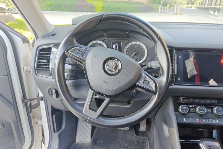 Used Skoda Kodiaq 2018 TSI330 7-Seater Two-Wheel-Drive Luxury Enjoyment Edition Steering Wheel