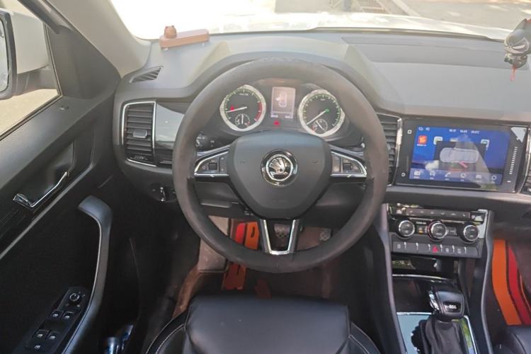 Used Skoda Kodiaq 2018 Facelifted TSI330 5-Seater Two-Wheel-Drive Luxury Enjoyment Edition Steering Wheel