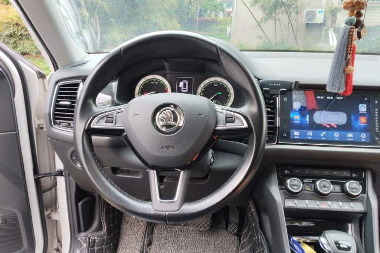 Used Skoda Kodiaq 2018 Facelifted TSI330 5-Seater Two-Wheel-Drive Luxury Enjoyment Edition Steering Wheel