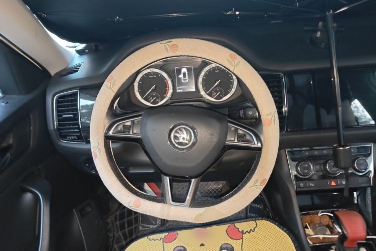 Used Skoda Kodiaq 2018 Facelifted TSI330 5-Seater Two-Wheel-Drive Luxury Enjoyment Edition Steering Wheel