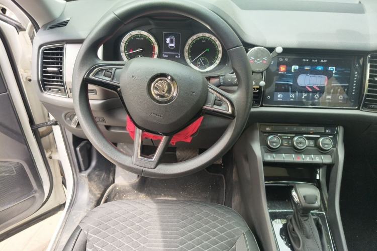 Used Skoda Kodiaq 2018 Facelifted TSI330 5-Seater Two-Wheel-Drive Comfort Edition Steering Wheel