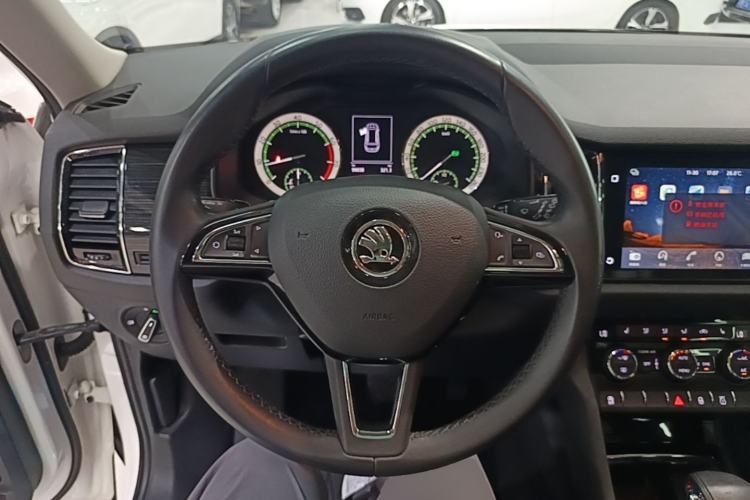Used Skoda Kodiaq 2018 Facelifted TSI330 5-Seater Two-Wheel-Drive Luxury Enjoyment Edition Steering Wheel