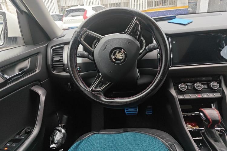 Used Skoda Kodiaq 2018 Facelifted TSI330 5-Seater Two-Wheel-Drive Comfort Edition Steering Wheel