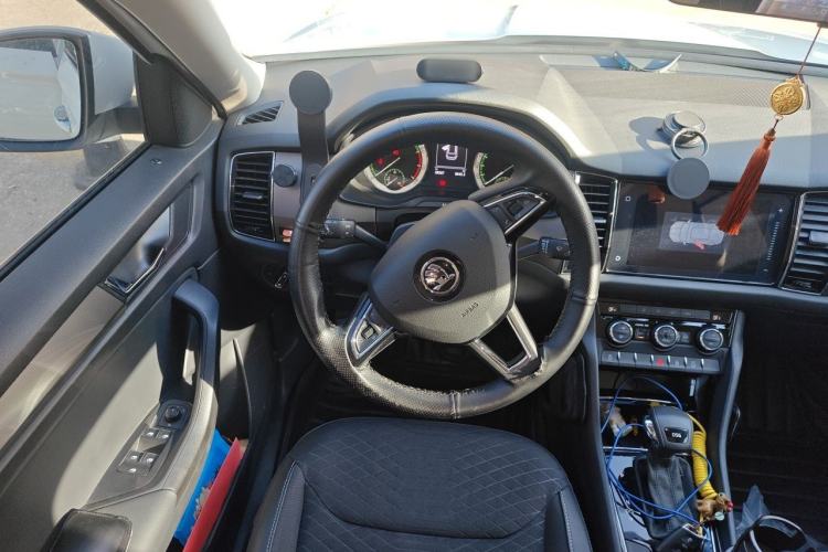 Used Skoda Kodiaq 2018 Facelifted TSI330 5-Seater Two-Wheel-Drive Comfort Edition Steering Wheel
