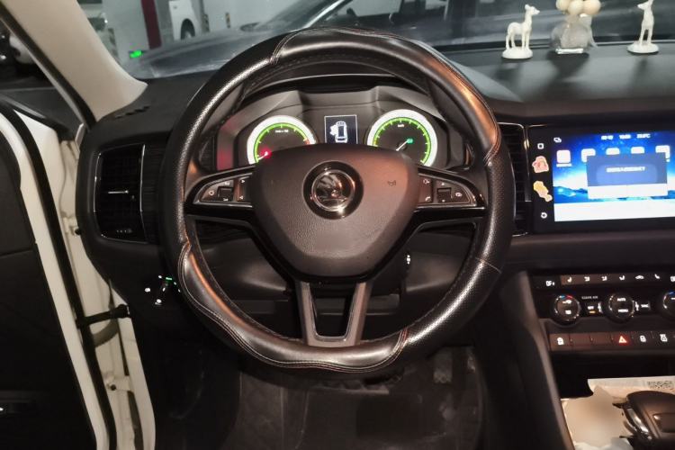 Used Skoda Kodiaq 2018 Facelifted TSI330 5-Seater Two-Wheel-Drive Luxury Enjoyment Edition Steering Wheel