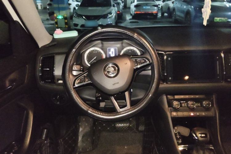 Used Skoda Kodiaq 2018 Facelifted TSI330 5-Seater Two-Wheel-Drive Comfort Edition Steering Wheel