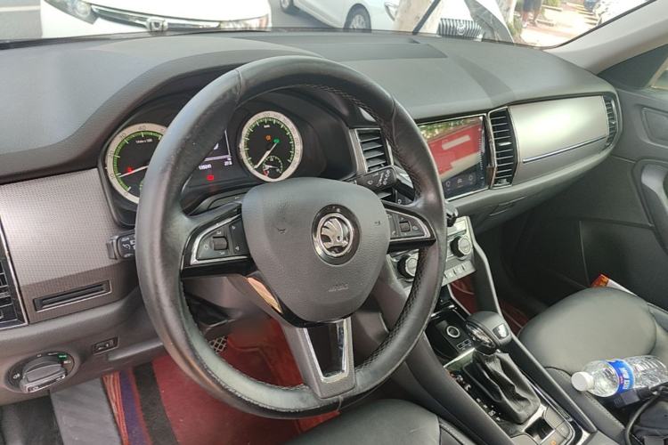Used Skoda Kodiaq 2018 Facelifted TSI330 5-Seater Two-Wheel-Drive Luxury Edition Steering Wheel