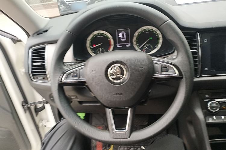 Used Skoda Kodiaq 2018 Facelifted TSI330 5-Seater Two-Wheel-Drive Comfort Edition Steering Wheel