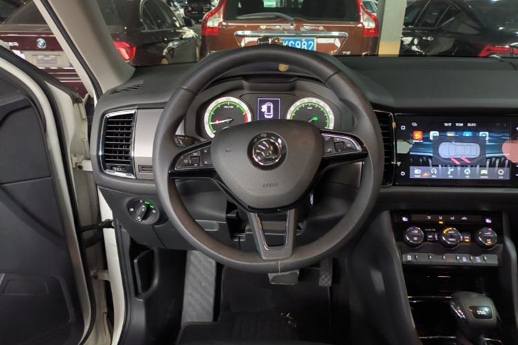 Used Skoda Kodiaq 2018 Facelifted TSI330 5-Seater Two-Wheel-Drive Comfort Edition Steering Wheel