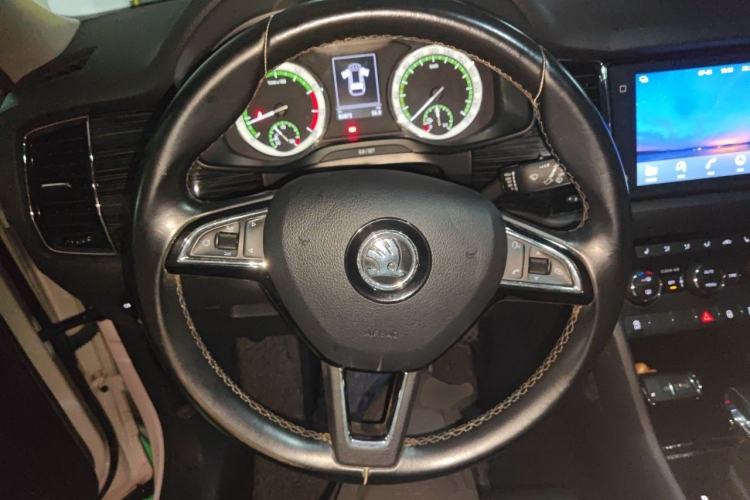 Used Skoda Kodiaq 2018 Facelifted TSI330 5-Seater Two-Wheel-Drive Luxury Enjoyment Edition Steering Wheel