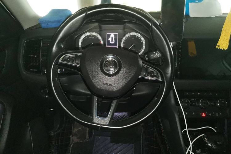 Used Skoda Kodiaq 2018 Facelifted TSI330 5-Seater Two-Wheel-Drive Luxury Enjoyment Edition Steering Wheel