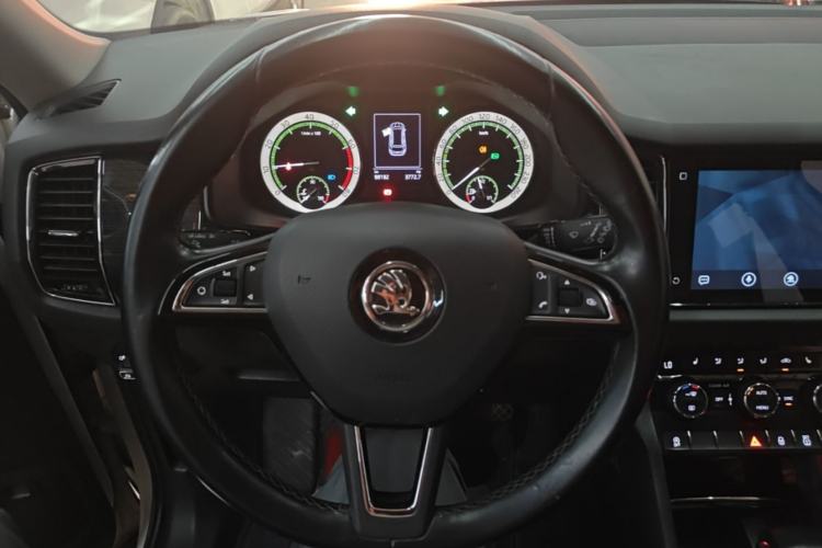 Used Skoda Kodiaq 2018 Facelifted TSI330 5-Seater Two-Wheel-Drive Luxury Enjoyment Edition Steering Wheel