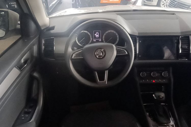 Used Skoda Kodiaq 2018 Facelifted TSI330 5-Seater Two-Wheel-Drive Comfort Edition Steering Wheel