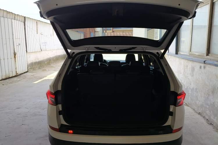 Used Skoda Kodiaq 2018 Restyled TSI330 7-Seater Two-Wheel Drive Luxury Enjoyment Edition Trunk