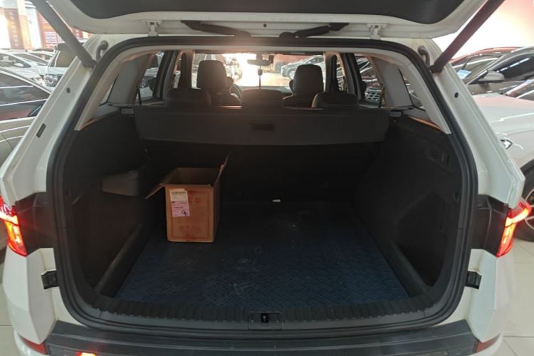 Used Skoda Kodiaq 2018 Facelifted TSI330 5-Seater Two-Wheel-Drive Luxury Enjoyment Edition Trunk